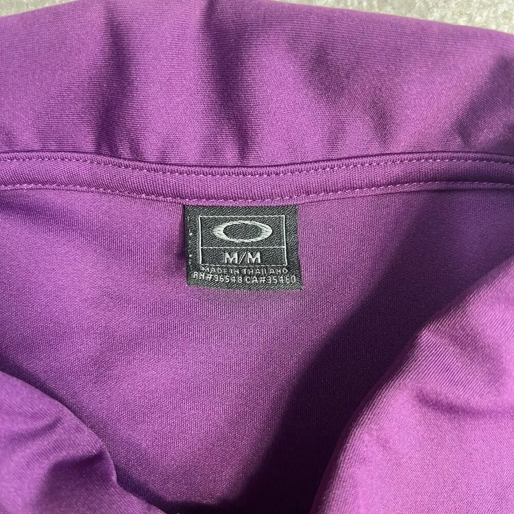 Oakley Men's Purple Logo Spell‎ Out Golf Polo Size Medium - Picture 3 of 7